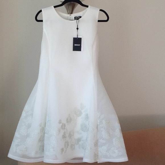 🐾💎🐾 DKNY - Pure White 'Mesh' Floral Hem Dress - Picture 1 of 8
